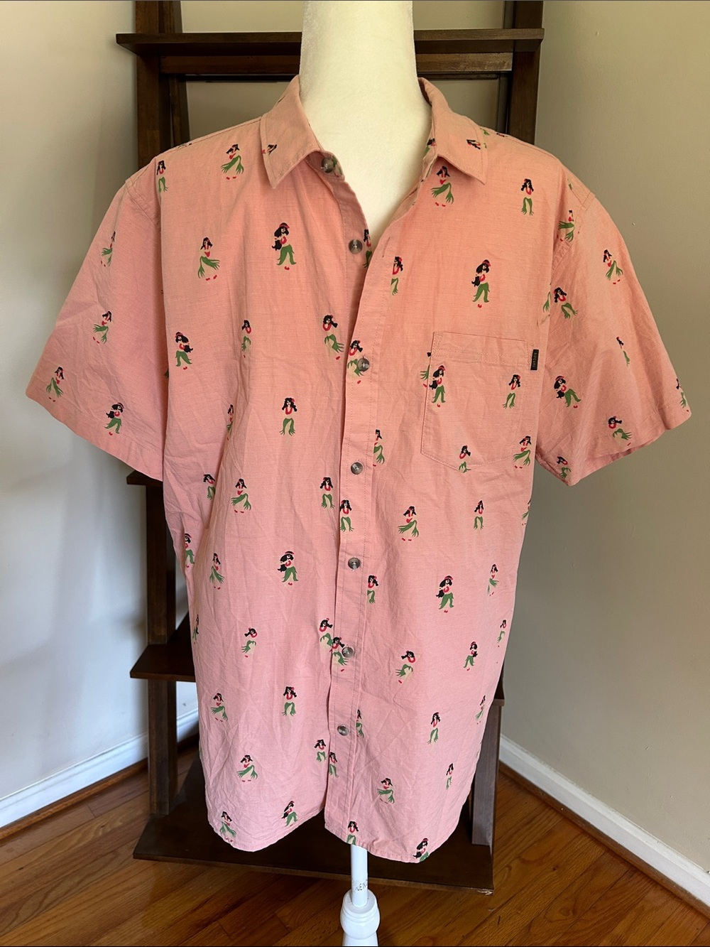Rip Curl Short-Sleeve Button-Down Shirt with Hula Girl Print